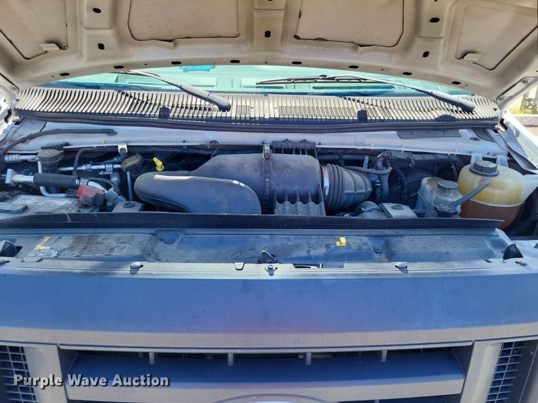 image for item DP5224 2014 Ford E350 Super Duty van