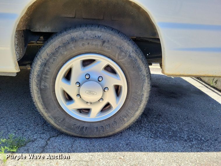 image for item DP5224 2014 Ford E350 Super Duty van