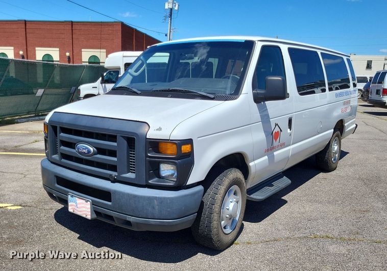 image for item DP5225 2014 Ford E350 Super Duty van