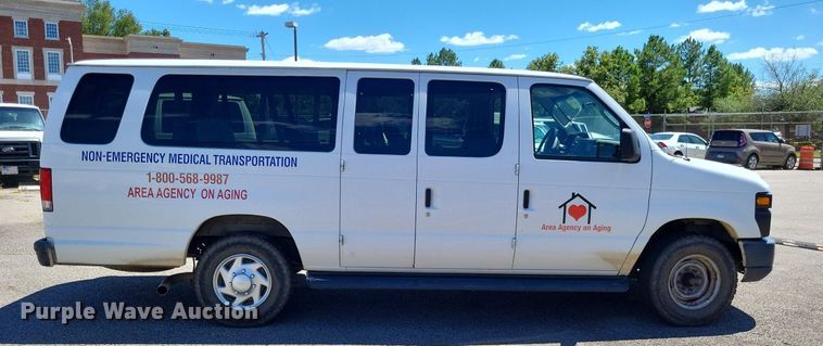 image for item DP5225 2014 Ford E350 Super Duty van