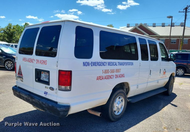 image for item DP5225 2014 Ford E350 Super Duty van