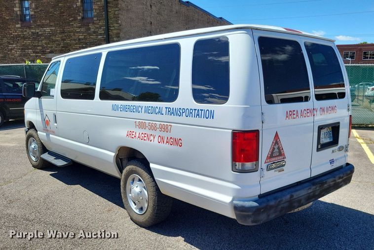 image for item DP5225 2014 Ford E350 Super Duty van