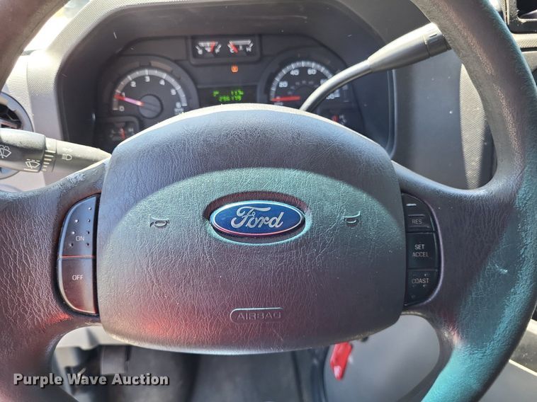 image for item DP5225 2014 Ford E350 Super Duty van