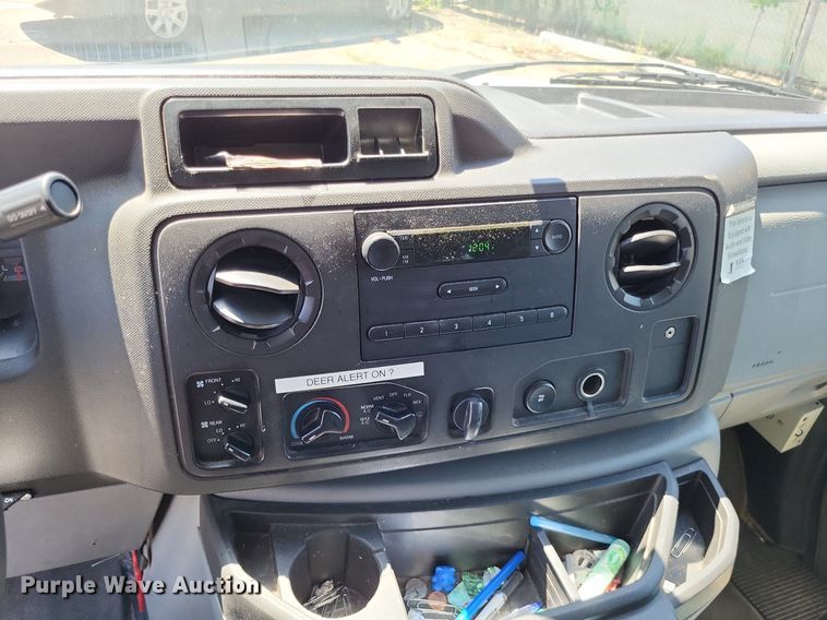 image for item DP5225 2014 Ford E350 Super Duty van