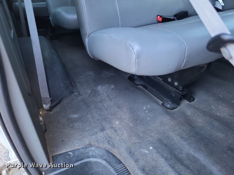 image for item DP5225 2014 Ford E350 Super Duty van