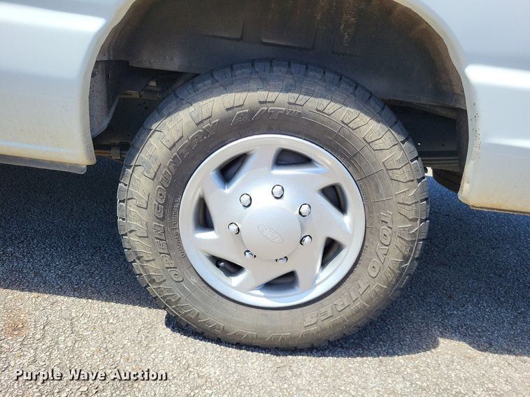 image for item DP5225 2014 Ford E350 Super Duty van