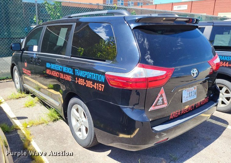 image for item DP5226 2015 Toyota  Sienna  van