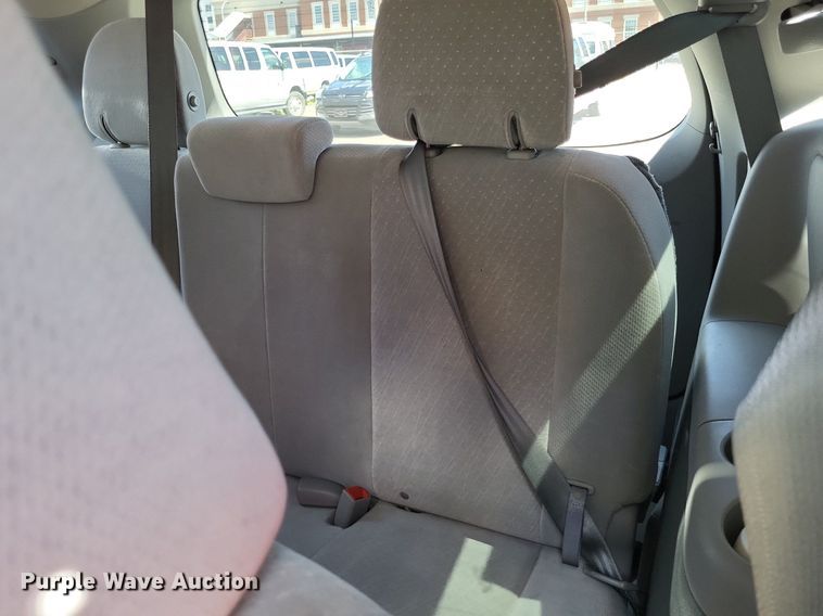 image for item DP5226 2015 Toyota  Sienna  van