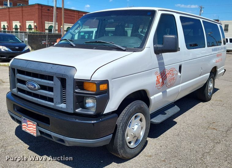 image for item DP5227 2014 Ford E350 Super Duty van