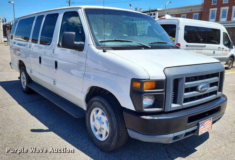 image for item DP5227 2014 Ford E350 Super Duty van
