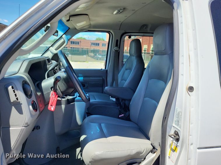 image for item DP5227 2014 Ford E350 Super Duty van