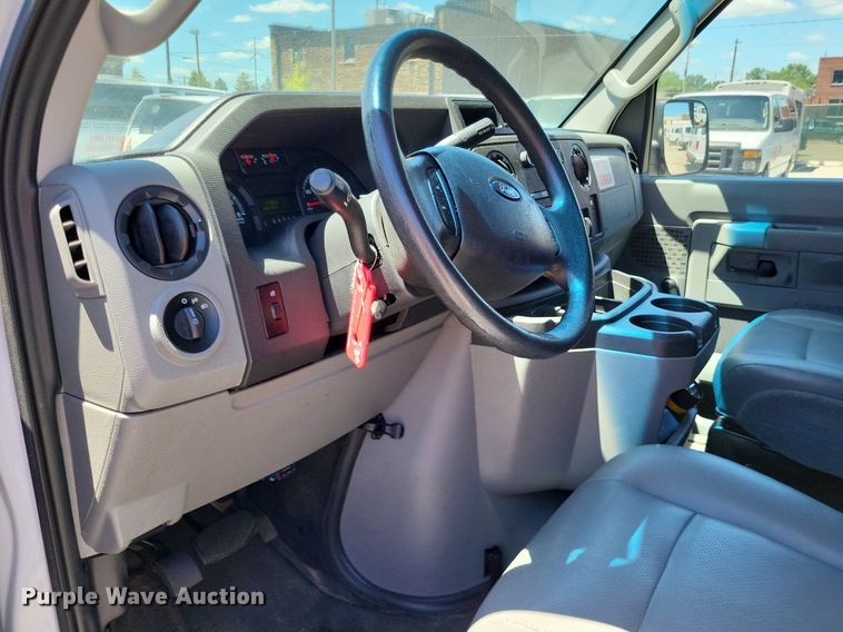 image for item DP5227 2014 Ford E350 Super Duty van