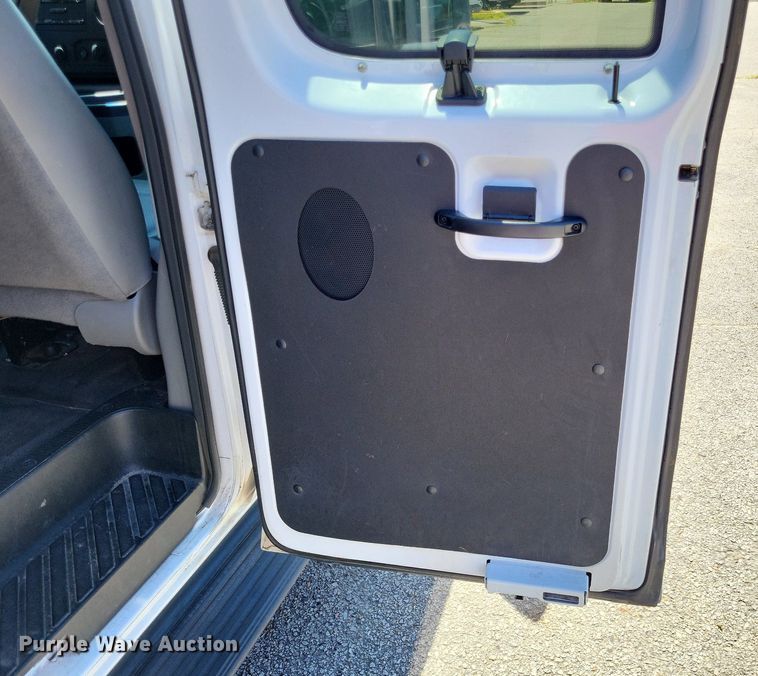 image for item DP5227 2014 Ford E350 Super Duty van
