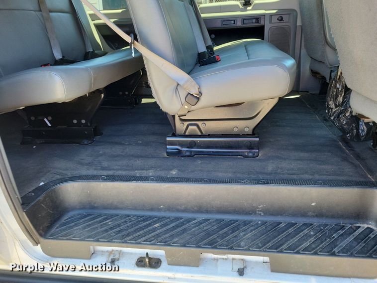image for item DP5227 2014 Ford E350 Super Duty van