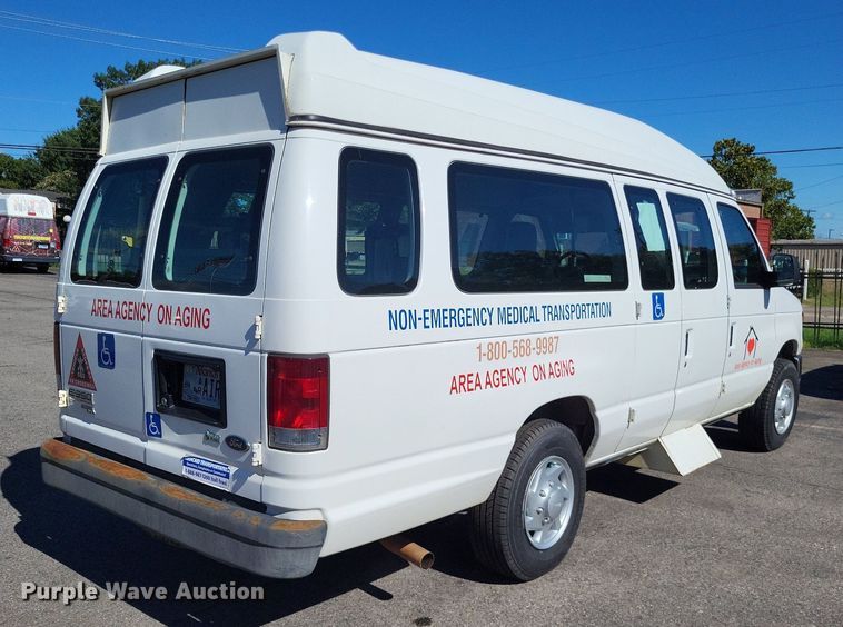 image for item DP5228 2009 Ford E350  handicap accessible van