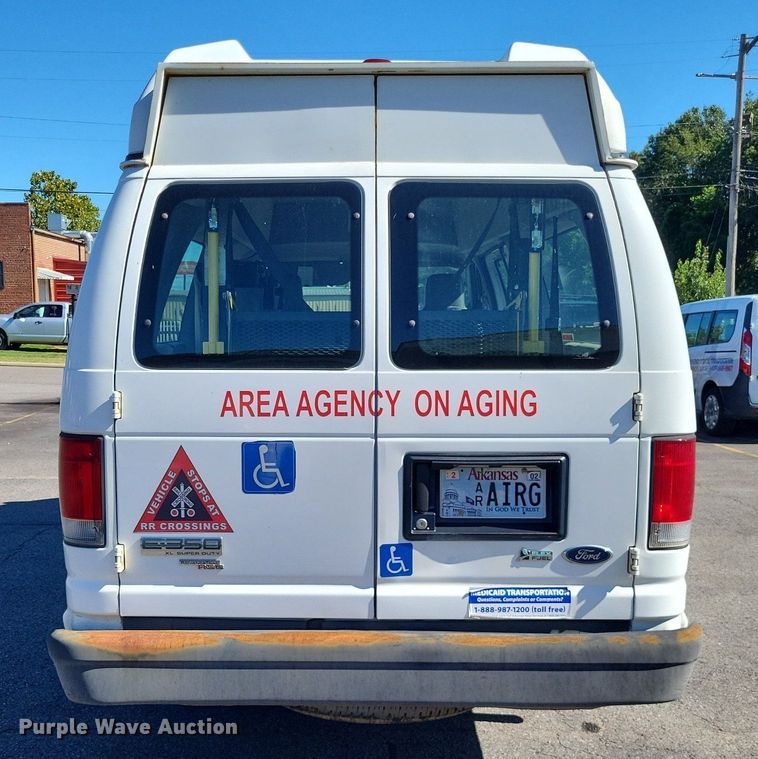 image for item DP5228 2009 Ford E350  handicap accessible van