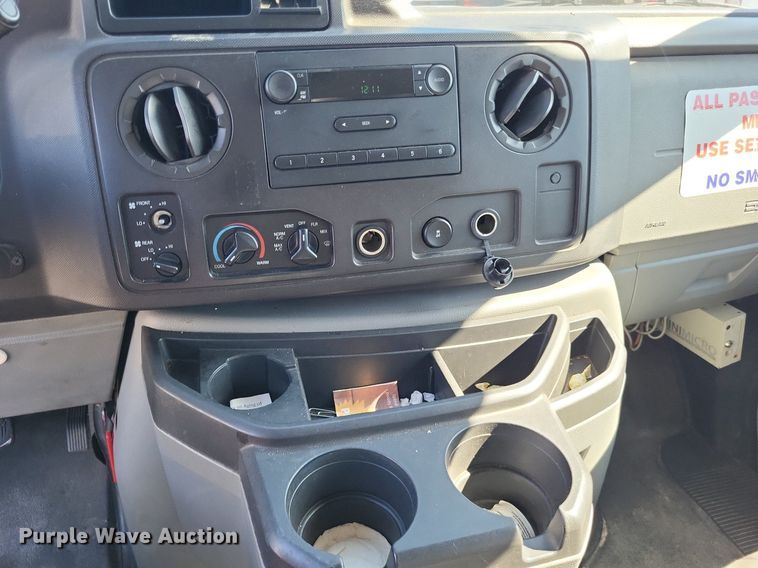 image for item DP5228 2009 Ford E350  handicap accessible van