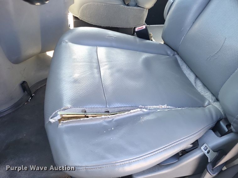 image for item DP5228 2009 Ford E350  handicap accessible van