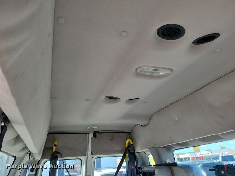 image for item DP5228 2009 Ford E350  handicap accessible van