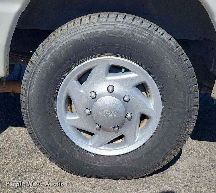 image for item DP5228 2009 Ford E350  handicap accessible van