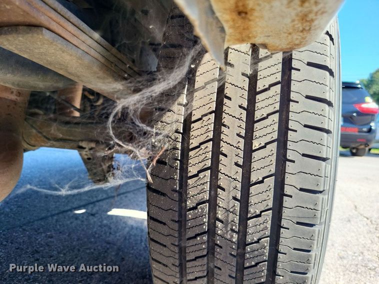 image for item DP5228 2009 Ford E350  handicap accessible van