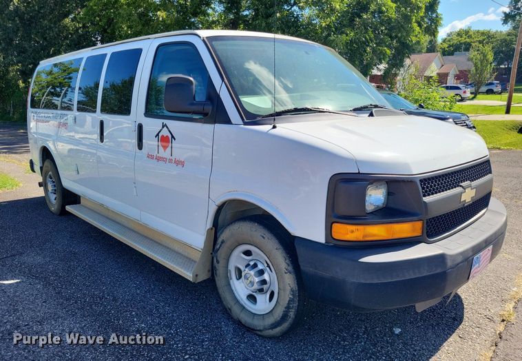 image for item DP5229 2014 Chevrolet Express 3500  van