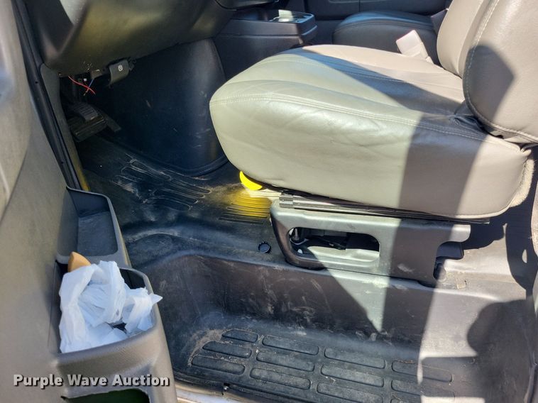 image for item DP5229 2014 Chevrolet Express 3500  van