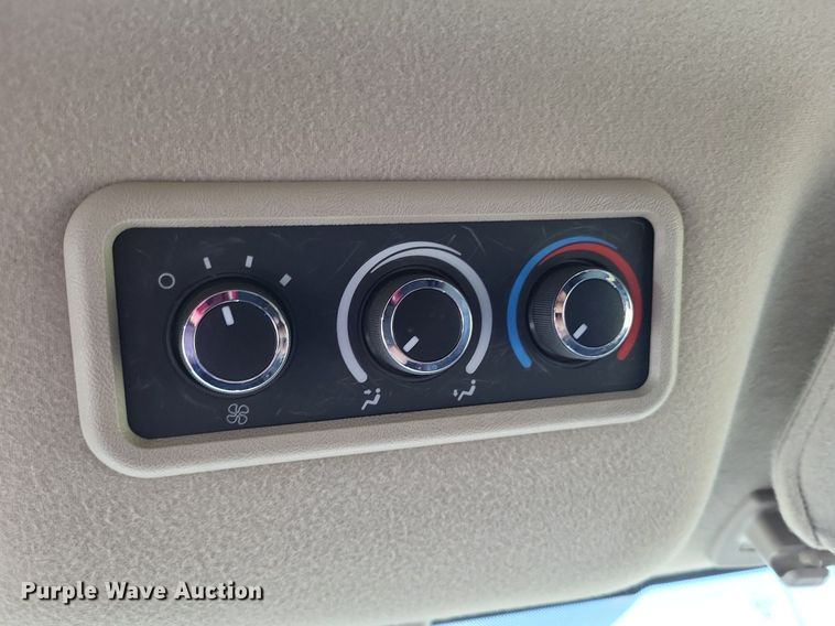 image for item DP5229 2014 Chevrolet Express 3500  van