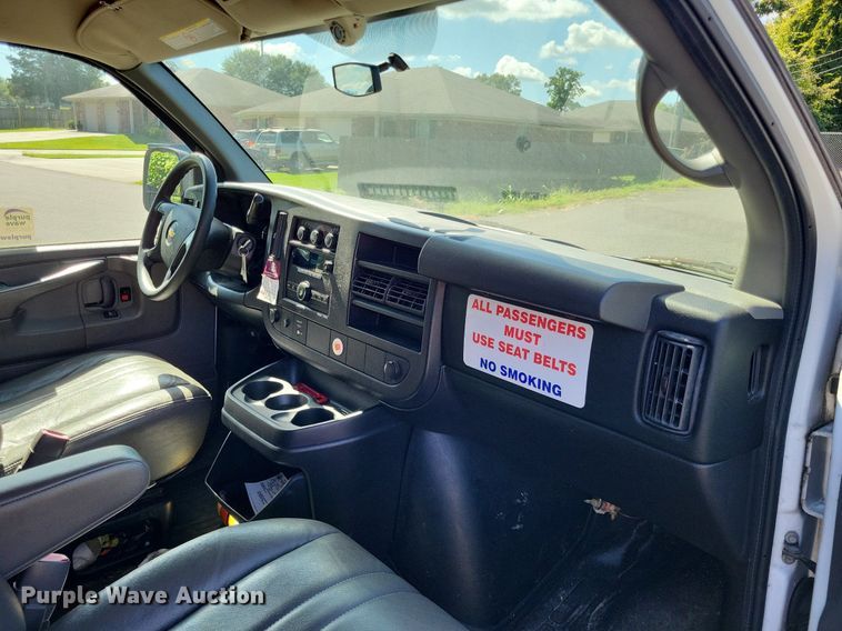 image for item DP5229 2014 Chevrolet Express 3500  van