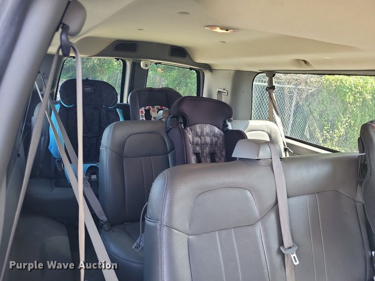 image for item DP5229 2014 Chevrolet Express 3500  van