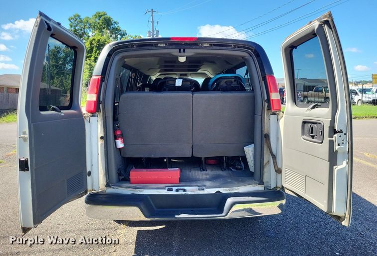 image for item DP5229 2014 Chevrolet Express 3500  van