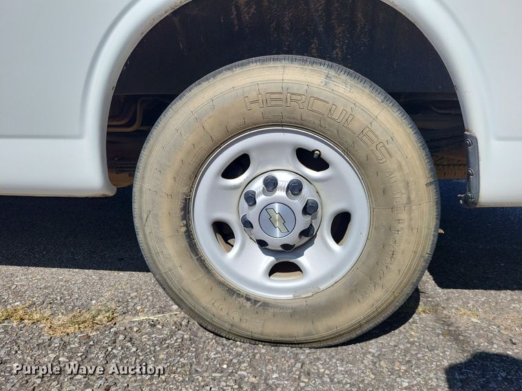 image for item DP5229 2014 Chevrolet Express 3500  van