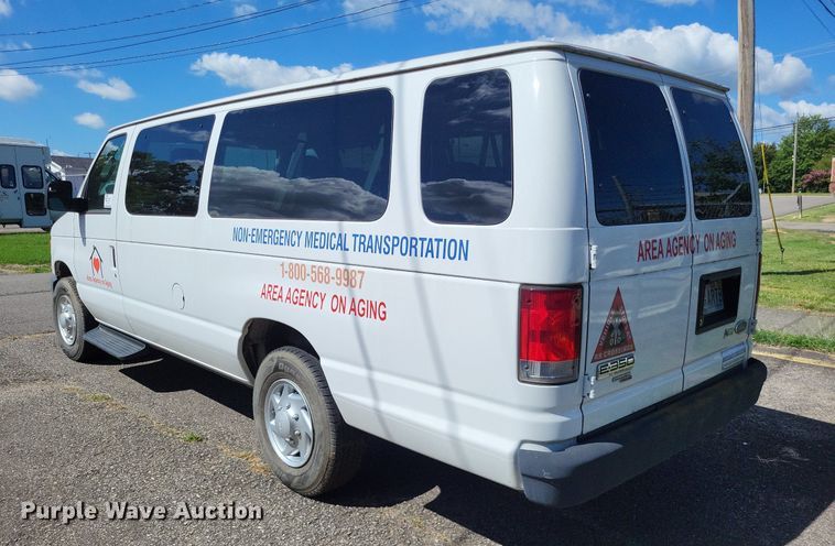 image for item DP5230 2014 Ford E350 Super Duty  van