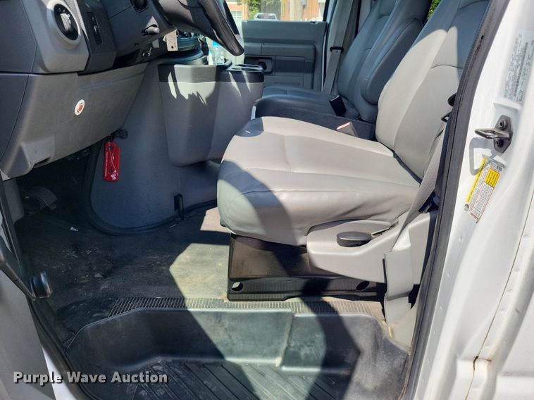 image for item DP5230 2014 Ford E350 Super Duty  van