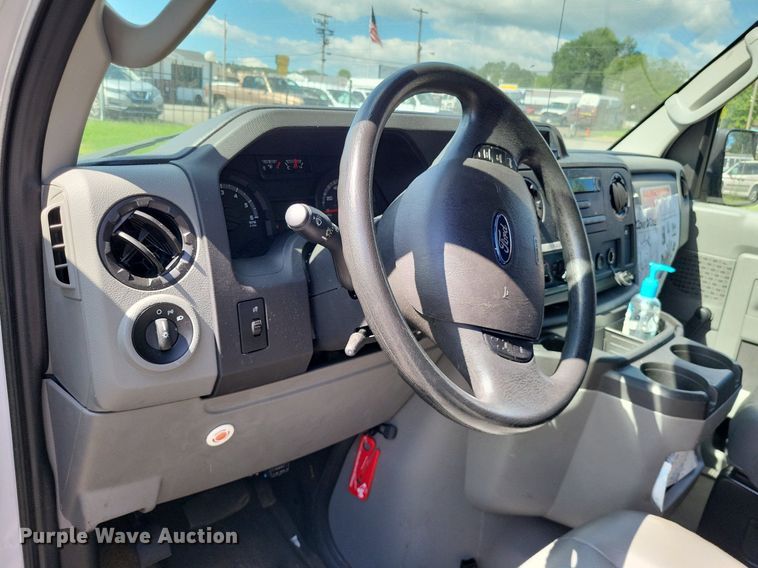 image for item DP5230 2014 Ford E350 Super Duty  van