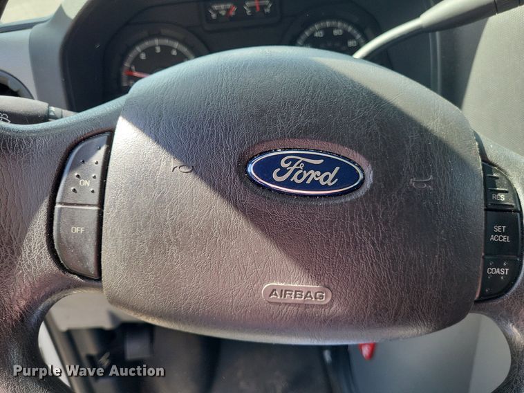 image for item DP5230 2014 Ford E350 Super Duty  van