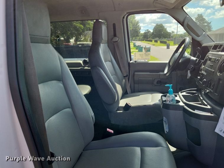 image for item DP5230 2014 Ford E350 Super Duty  van