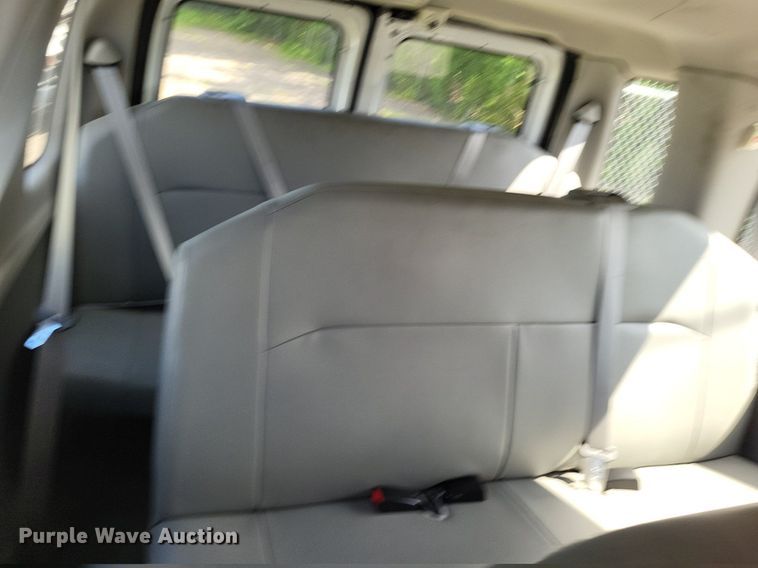 image for item DP5230 2014 Ford E350 Super Duty  van