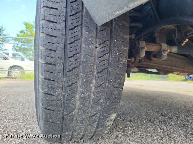 image for item DP5230 2014 Ford E350 Super Duty  van