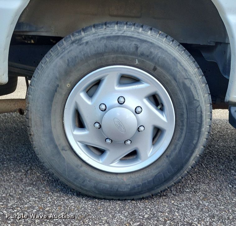 image for item DP5230 2014 Ford E350 Super Duty  van