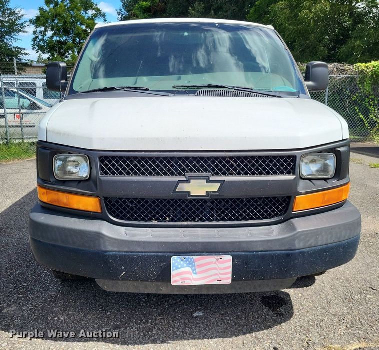 image for item DP5231 2014 Chevrolet Express 3500  van