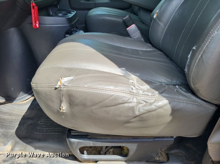 image for item DP5231 2014 Chevrolet Express 3500  van