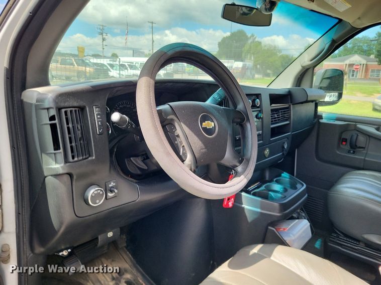 image for item DP5231 2014 Chevrolet Express 3500  van