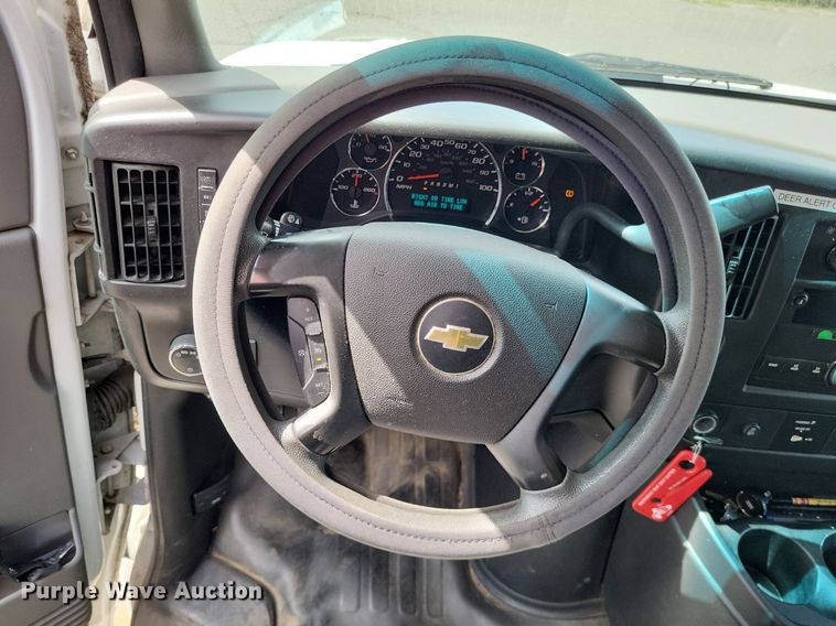image for item DP5231 2014 Chevrolet Express 3500  van