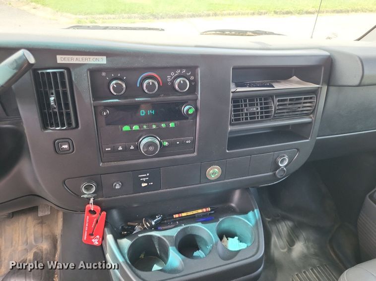 image for item DP5231 2014 Chevrolet Express 3500  van