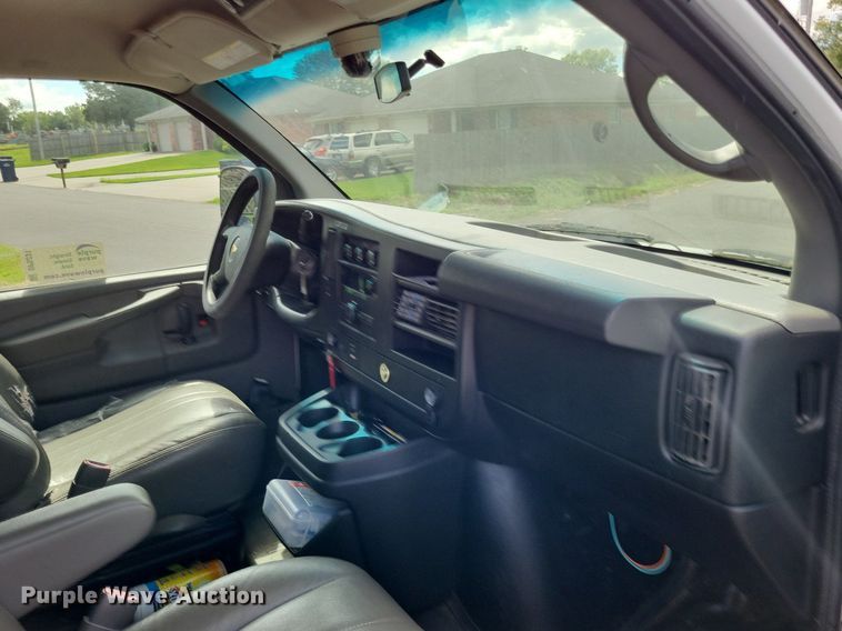 image for item DP5231 2014 Chevrolet Express 3500  van
