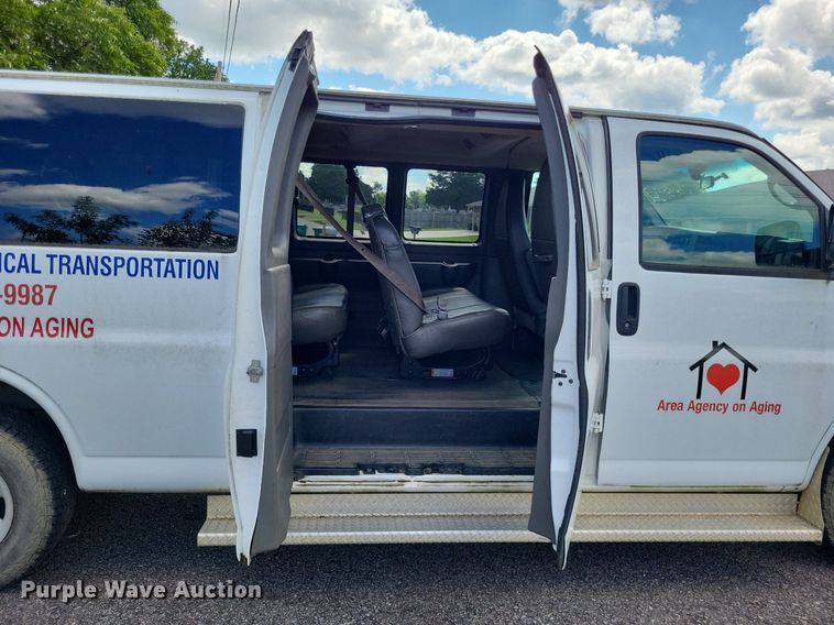 image for item DP5231 2014 Chevrolet Express 3500  van