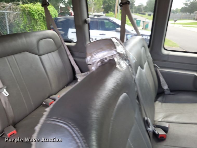 image for item DP5231 2014 Chevrolet Express 3500  van