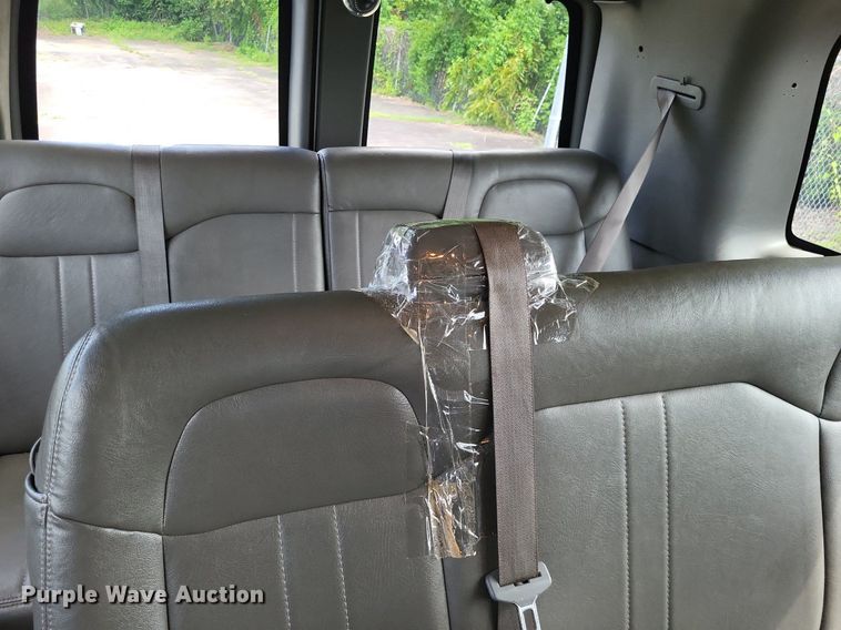 image for item DP5231 2014 Chevrolet Express 3500  van