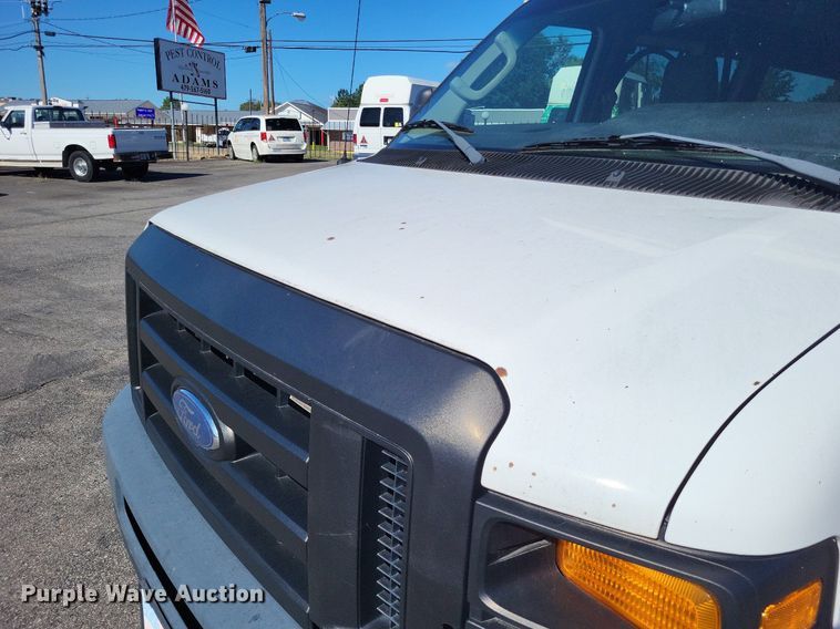 image for item DP5232 2012 Ford E350 Super Duty  handicap accessible van